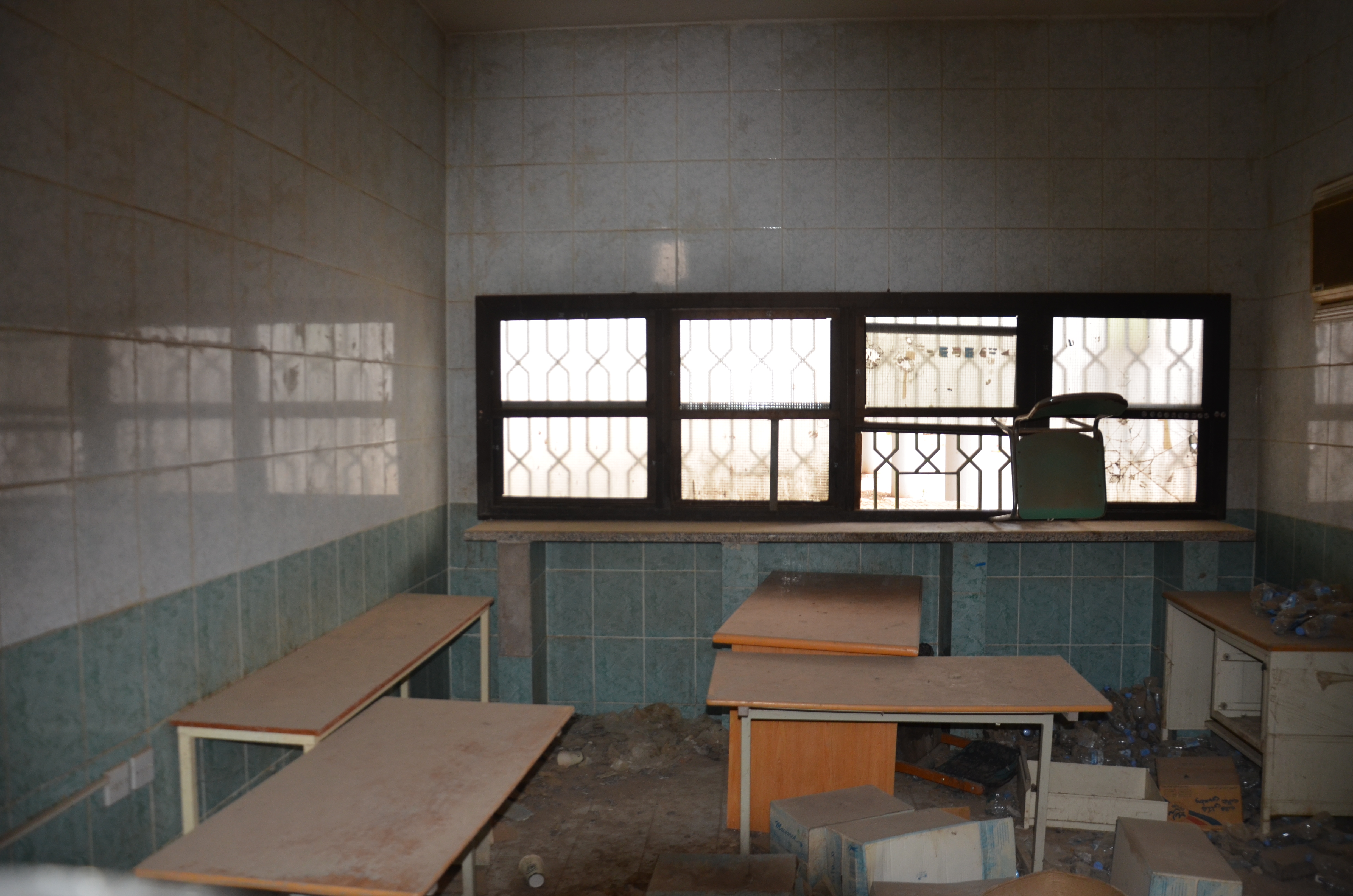 مقصف مدرسي واقعي